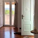 Casa Bole, Rustic-chic Attic With Glimpse Διαμέρισμα