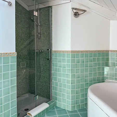 Apartment Casa Bole, Rustic-chic Attic With Glimpse *