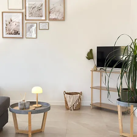 Casa Bole, Rustic-chic Attic With Glimpse Daire *