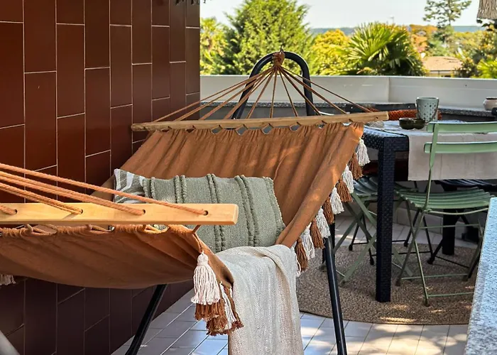 Casa Bole, Rustic-chic Attic With Glimpse *